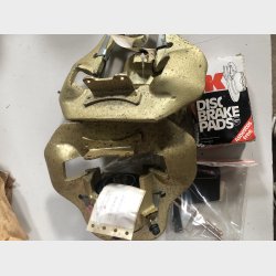 Nissan Sunny N10 bremsecaliperst for