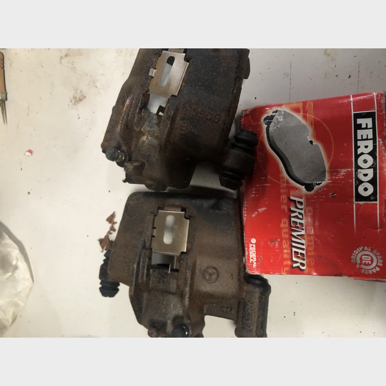 MB Vito W638 bremsecaliperst for