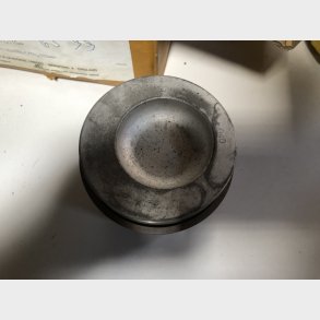 Ford 2735E stempel 1,00 overstr.