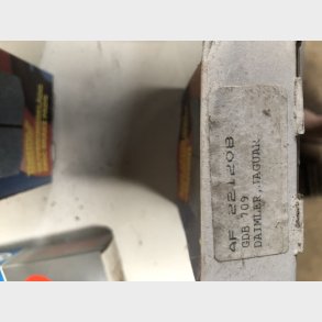 Jaguar XJ6, XJ12, XJS & E-type bremseklodss�t h�ndbremse