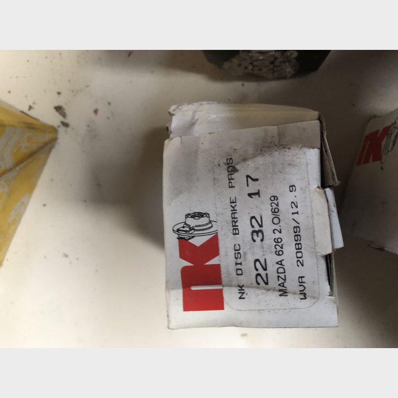 Mazda 929 bremseklodsest bag