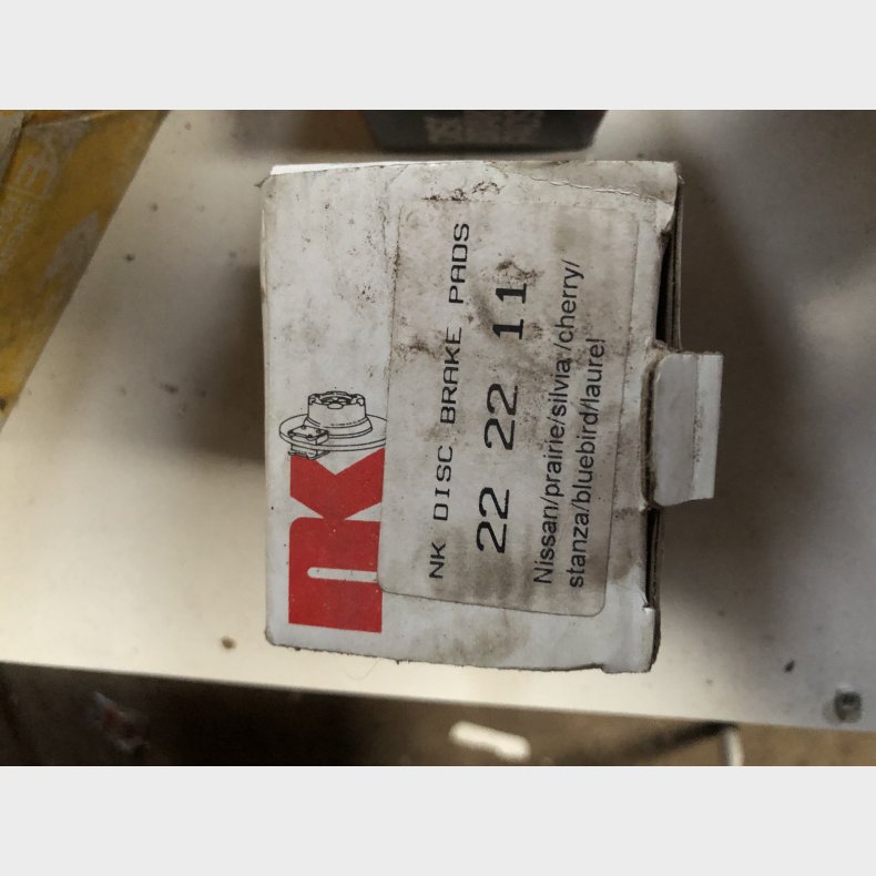 Nissan Sunny B11 &amp; Vanette C120 bremseklodsest for