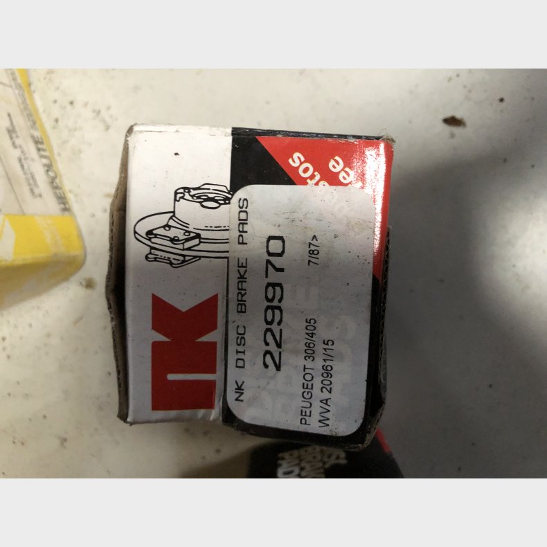 Peugeot 309 &amp; 405 bremseklodsest for