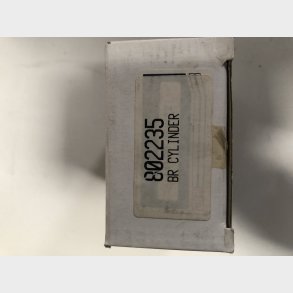 Nissan Urvan E23 hjulcylinder bag