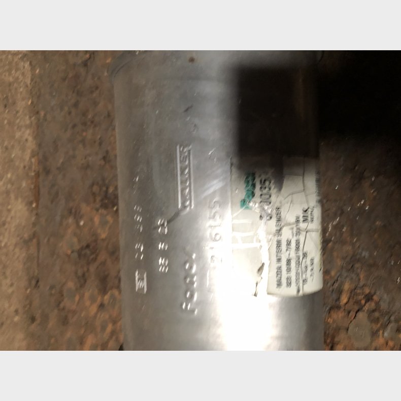 Mazda 323 BG mellempotte