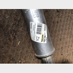 Nissan Primera P10 mellempotte