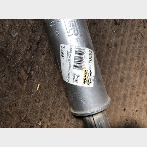 Nissan Primera P10 mellempotte