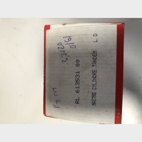 Peugeot 504 bremsehovedcylinder