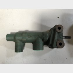 Citroen Ami 8 bremsehovedcylinder