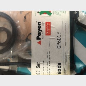 Mazda 323 BF 1,6 motorpakningss�t