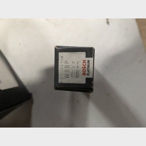  Bosch W8BP t�ndr�r 