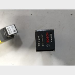 Bosch FR7DPX t�ndr�r 