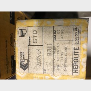 Suzuki GT750 stempel std. str. venstre + midt