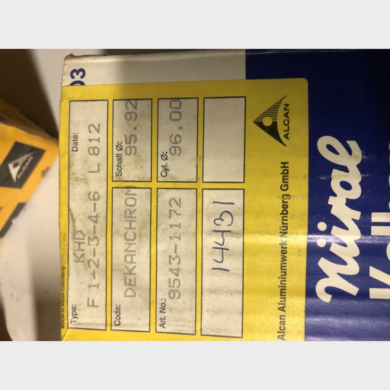 KHD FL812 stempel 1,00mm overstr.