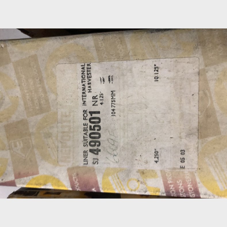 IH B614, B634, BTD8, DB281 foring